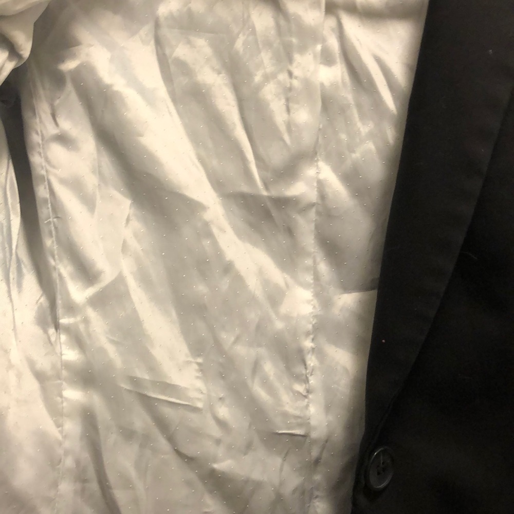 Blazer - Picture 4 of 4